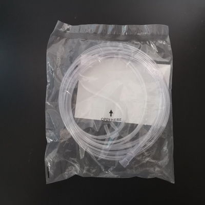 El PVC médico disponible coloreó la cánula nasal del oxígeno