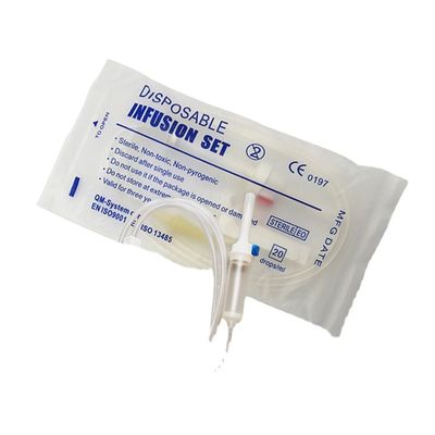 sistemas los 2m disponibles de la infusión del 1.35m el 1.5m, sistema médico de la infusión con la aguja