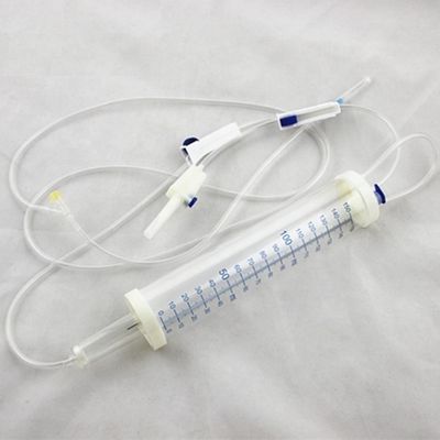 La infusión estéril del EO fijó con el regulador 100ml 150ml del flujo